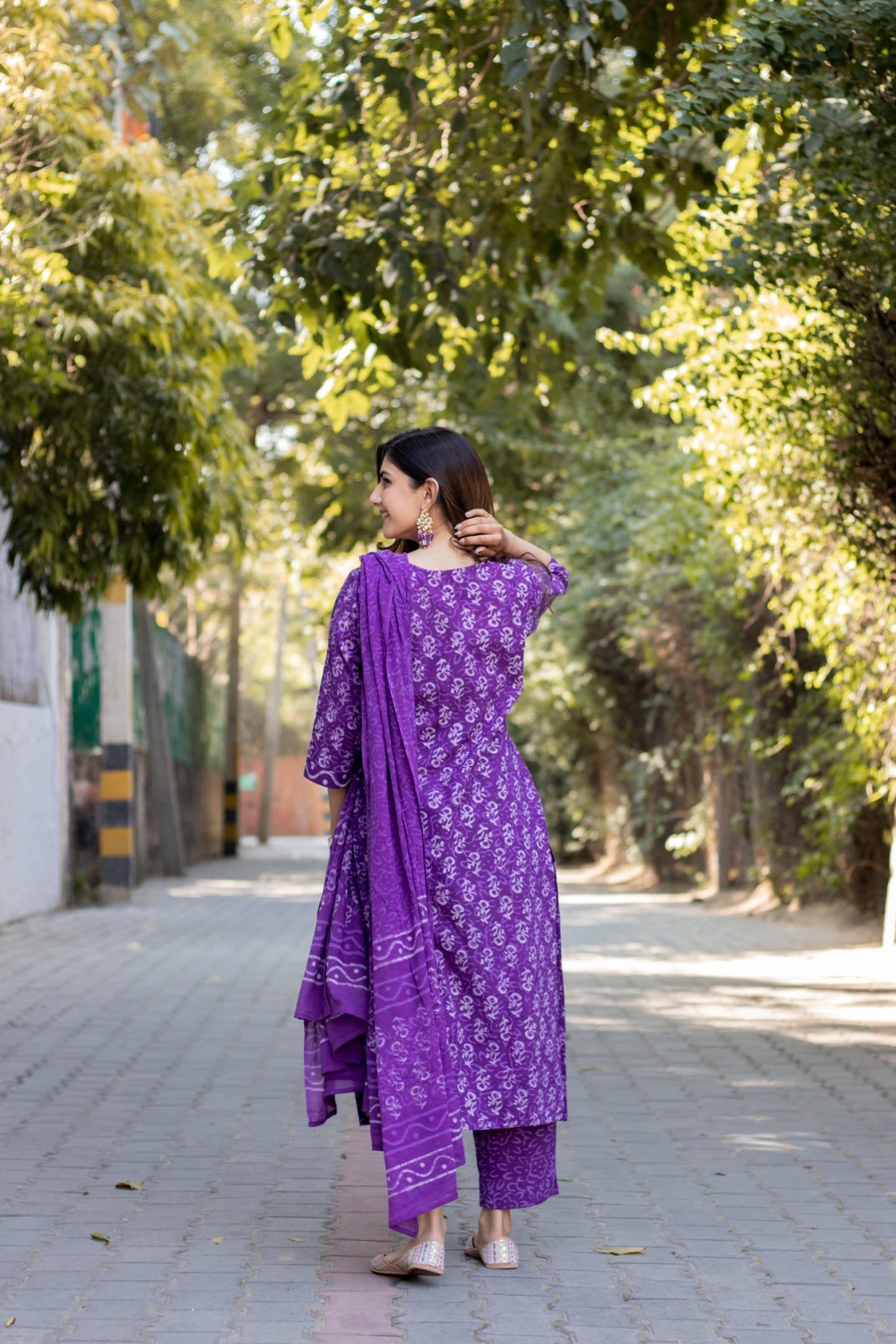 Gosriki WomenS Rayon Blend Printed Straight Kurta With Pant & Dupatta (Feedback-Begani-Gs_M_Purple_Medium)