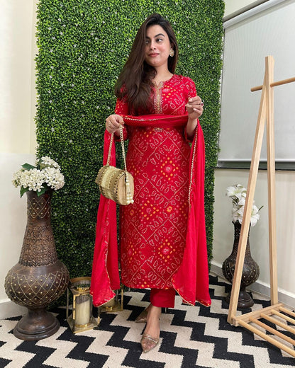 GoSriKi Women's Kurta Set with Trousers and Dupatta, Size 36, Red, Model TURAE-RED-GS