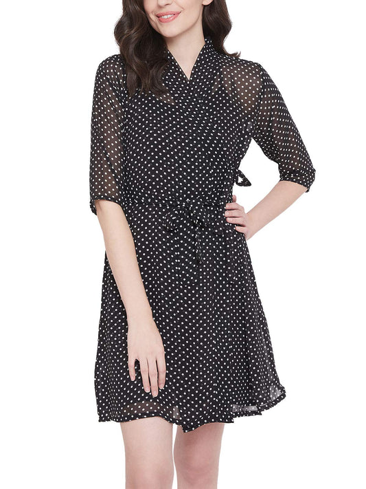 Clovia Womens Sheer Polka Print Short Robe (NS1329A13_Black_M)