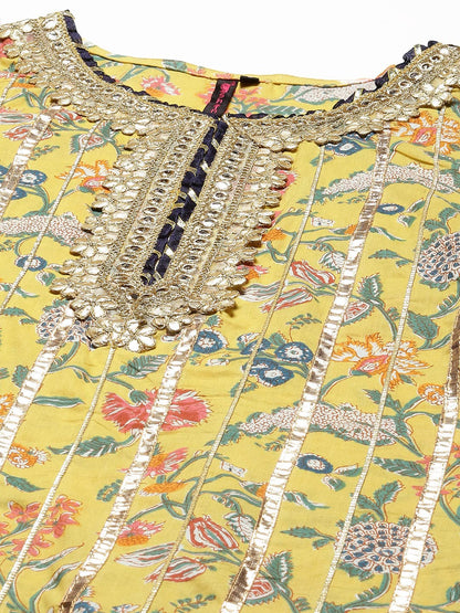 ishin Women Silk Salwar Suit
