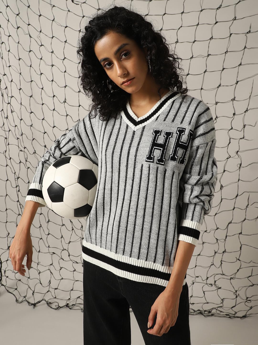 Hubberholme Women Acrylic Knitted Oversized Fit V Neck Full Sleeves Sweaters 24 Black