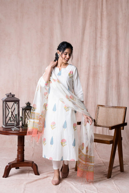GoSriKi Womens Cotton Blend Straight Printed Kurta with Pant & Dupatta (Nairiti White-GS_3XL_White_XXX-Large)