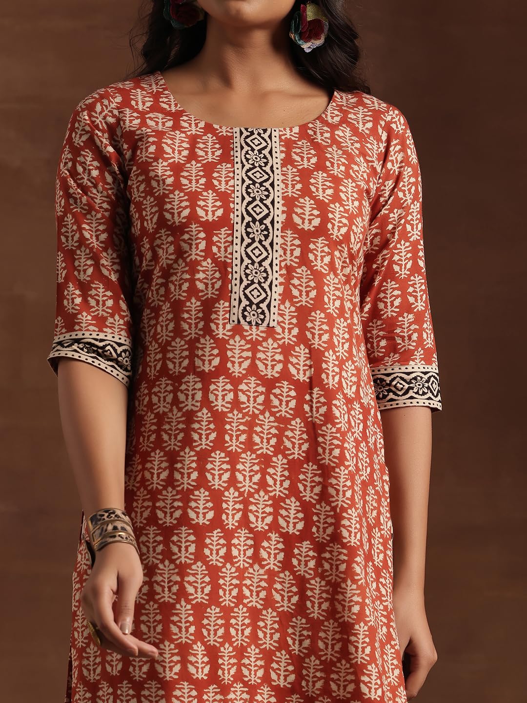 Libas WomenS Cotton Blend Kurta Sets (36613H