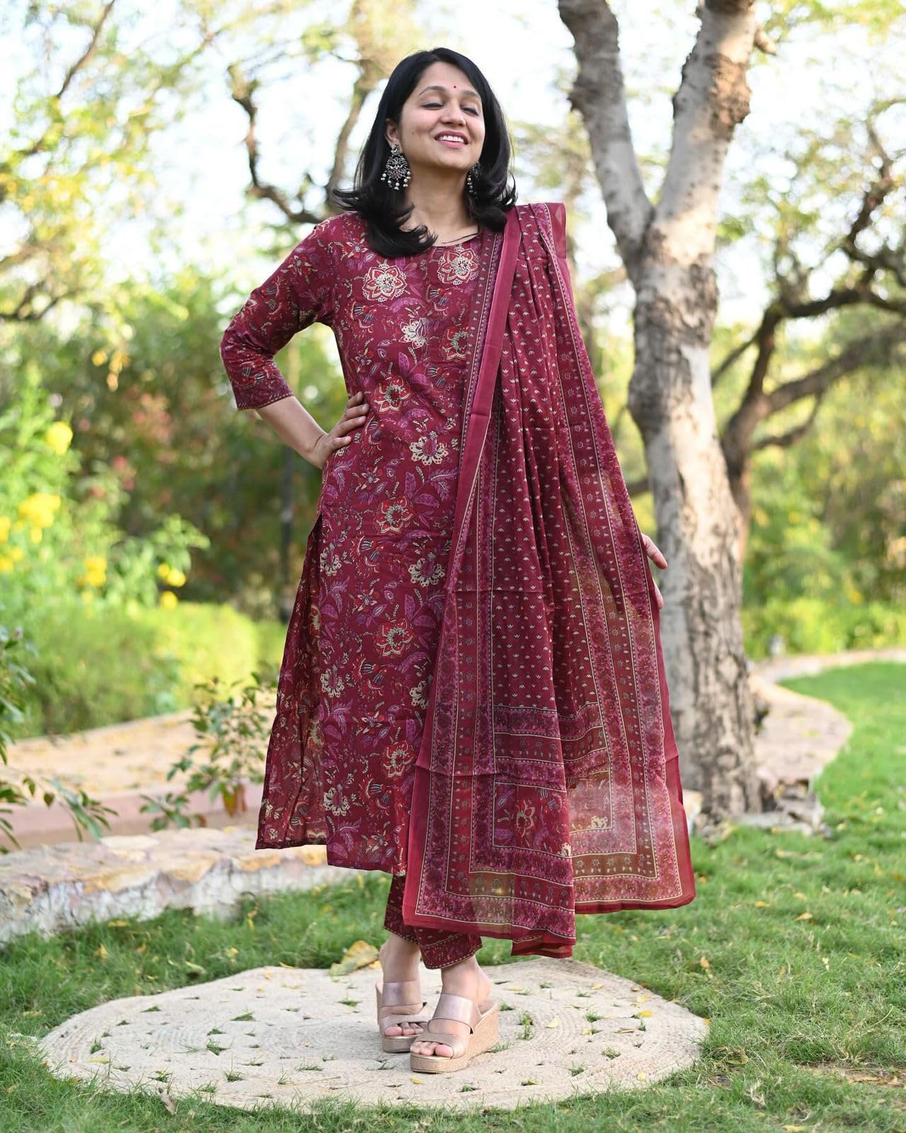 Gosriki WomenS Rayon Blend Straight Printed Kurta With Pant & Dupatta (Parava Maroon-Gs_Xxl_Maroon_Xx-Large)
