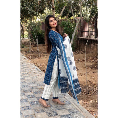 Nermosa Women Floral Printed Kurta And Pant Set With Dupatta (Large)
