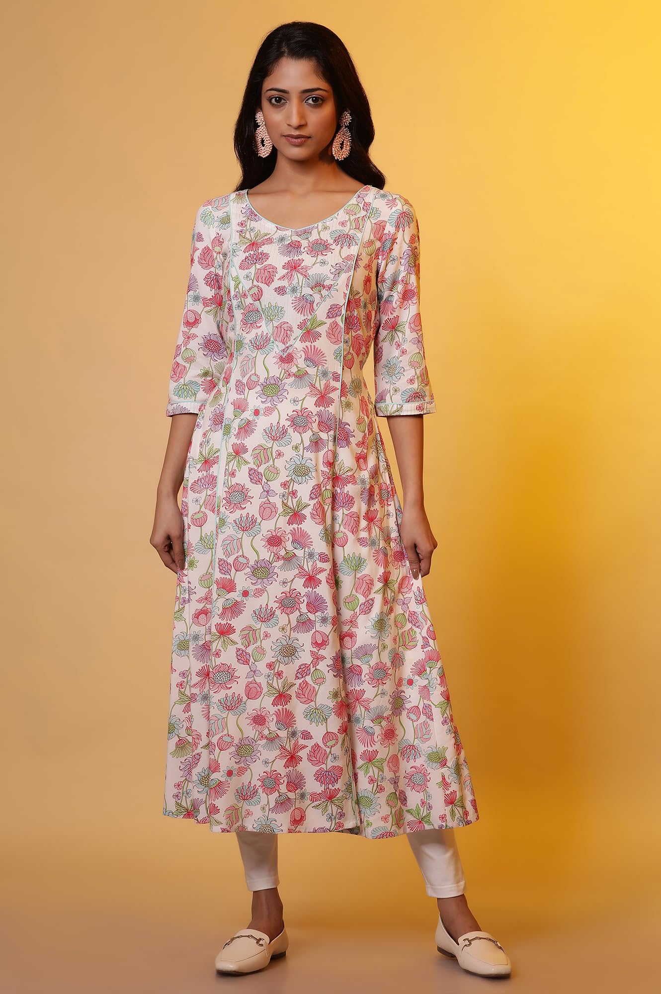 Aurelia WomenS Viscose Floral Regular Kurta (24Fea15150_Off White