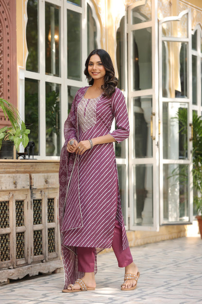 Gosriki WomenS Cotton Blend Straight Printed Kurta With Pant & Dupatta (Doremi-Wine-Nw-Gs_Xxl_Wine_Xx-Large)