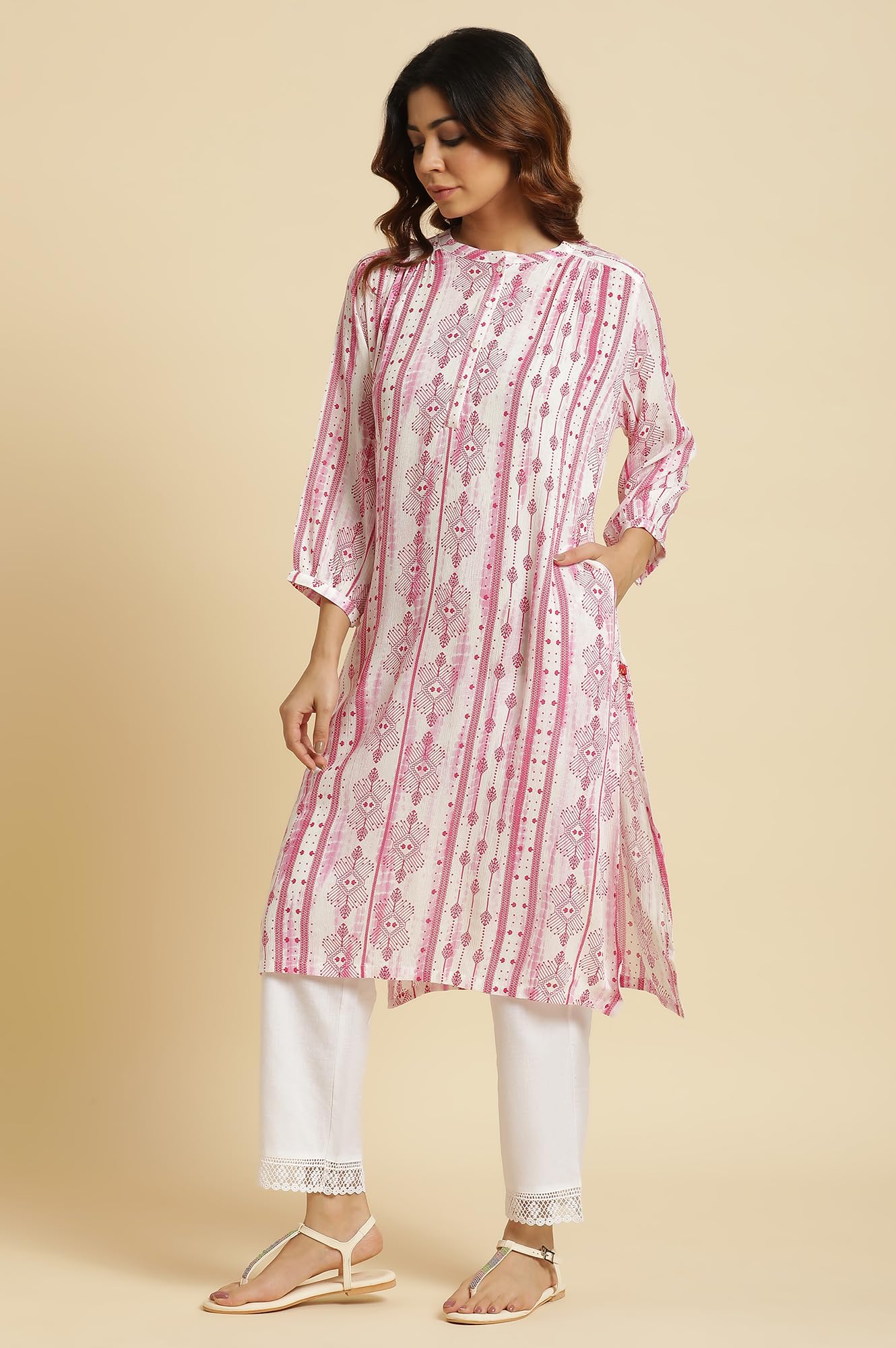W Geometric Printed Pattern Regular Kurta In Pink For Women