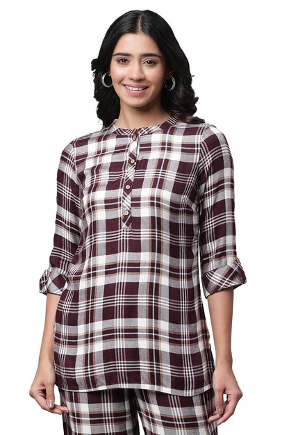 Aurelia Women Maroon Yarn Dyed Rayon Lurex Straight Kurti