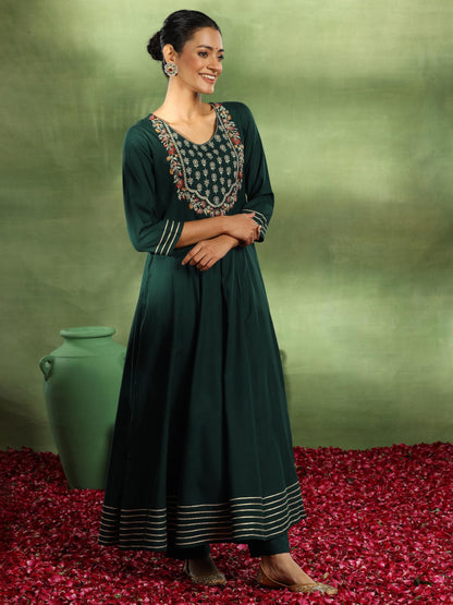 Libas WomenS Viscose Rayon Kurta Set (49420
