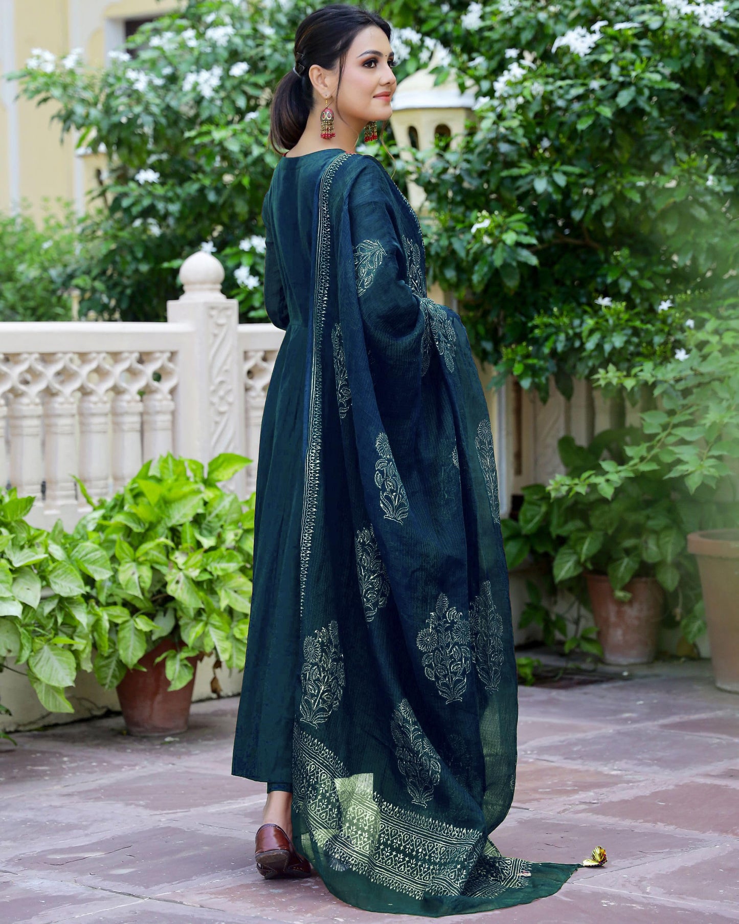 Gosriki WomenS Cotton Blend Solid Anarkali Kurta With Pant & Dupatta (Magic-Kerosin-Nw-Gs_M_Dark Blue_Medium)