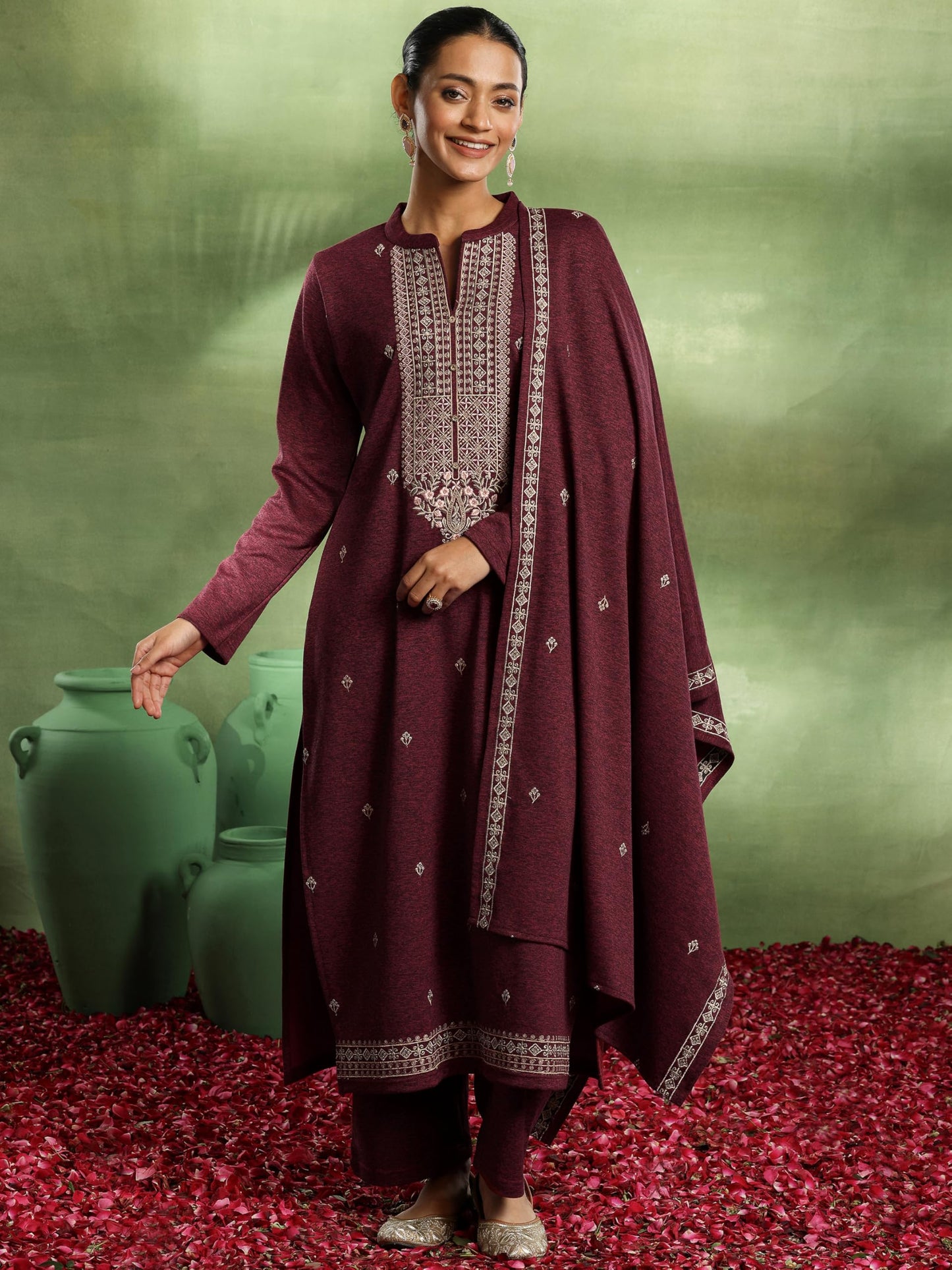 Libas WomenS Wool Blend Embroidered Kurta Set (48861W