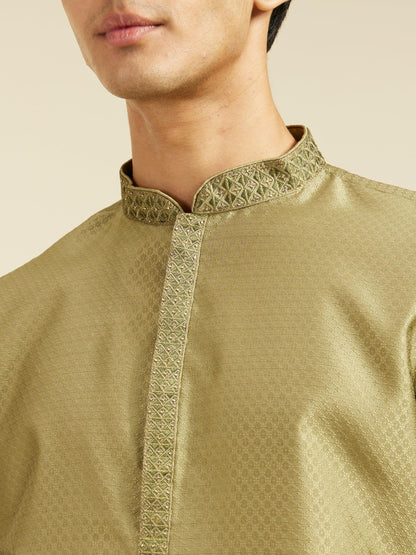 Diwas By Manyavar MenS Art Silk Thread Work Kurta (Green,M)