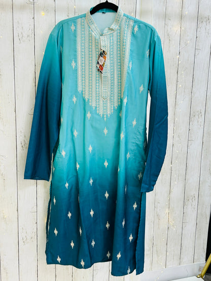 Embroidered kurta set for men