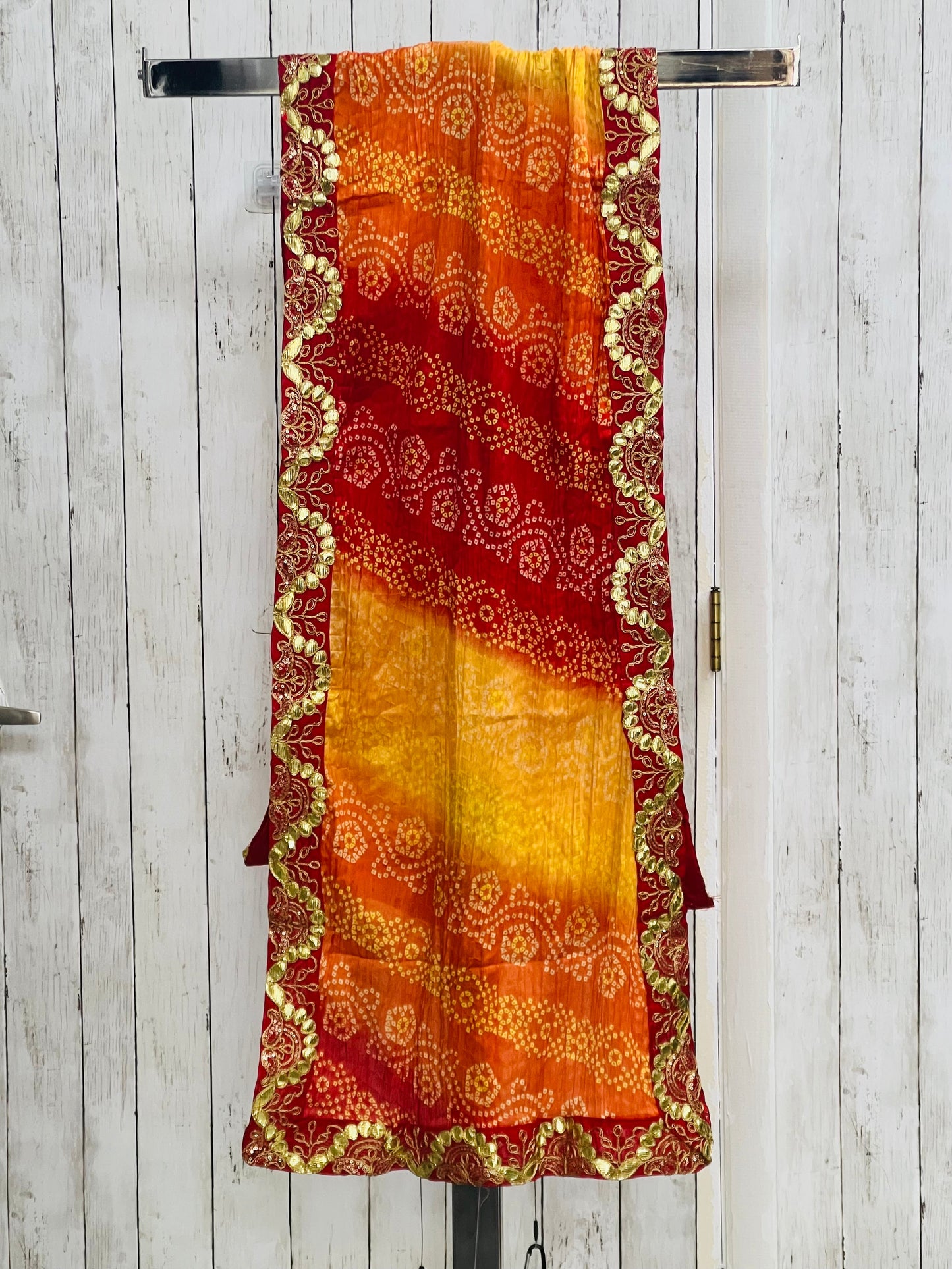 Gota Patti Bandhani dupatta