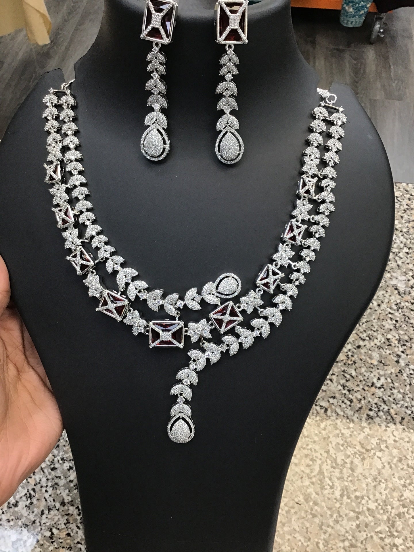 AD maroon stone necklace set