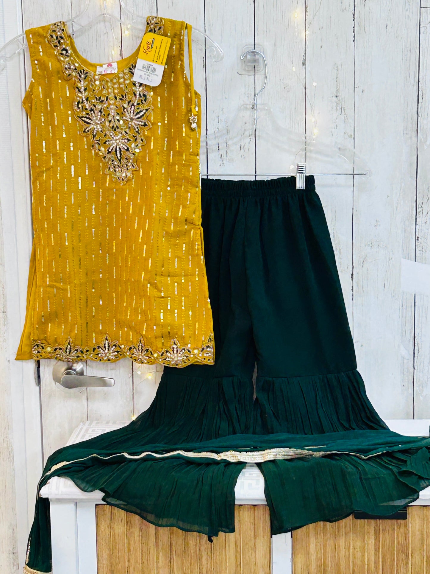 Kids sharara suit (girls age 6/7 years)