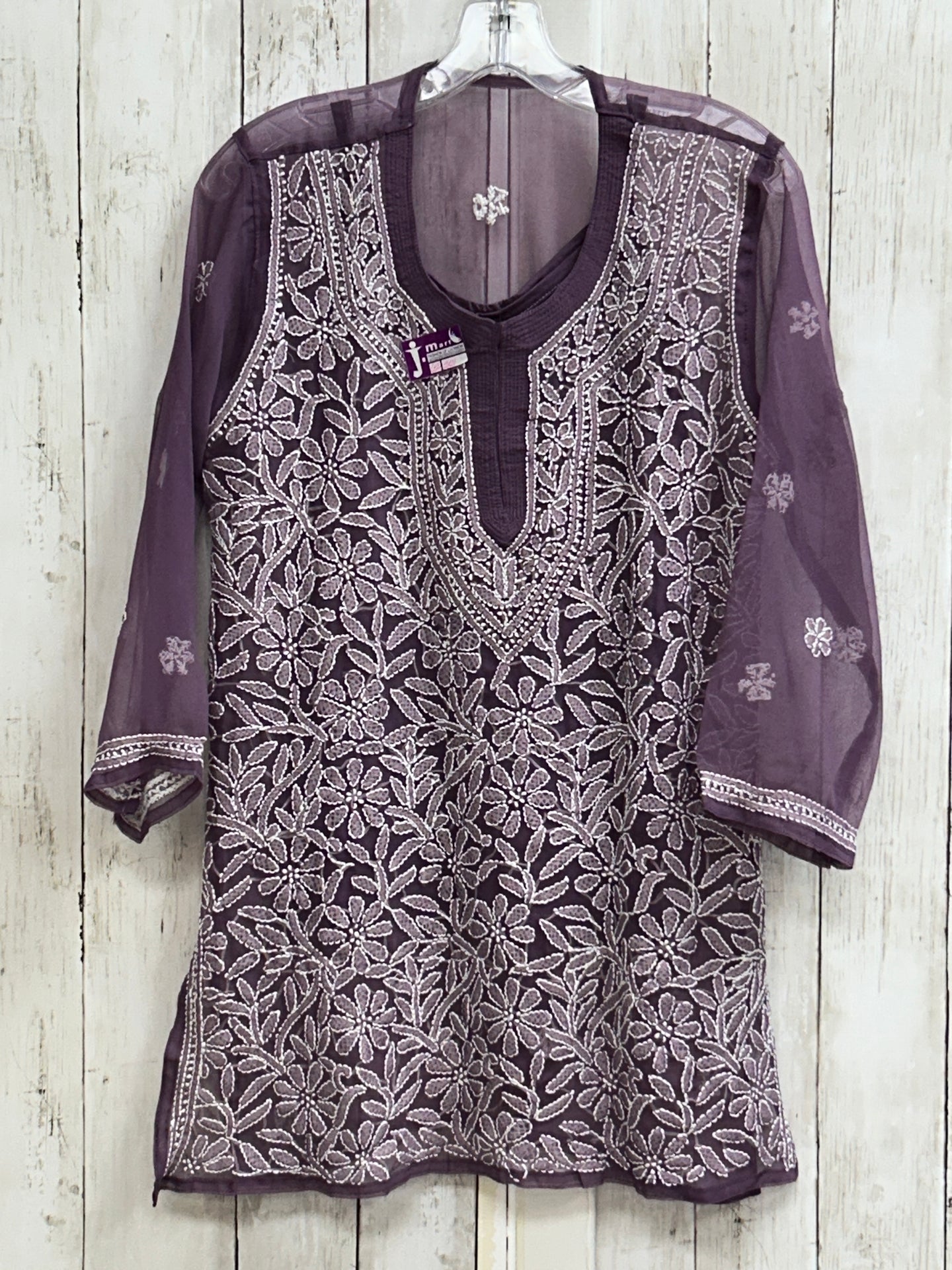 Lucknow chikankari kurti