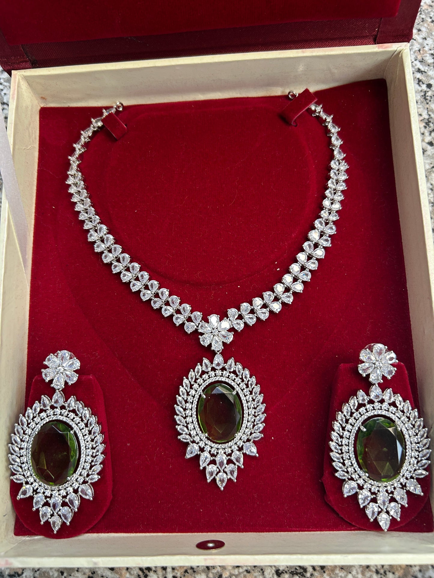 AD necklace set : mehandi green