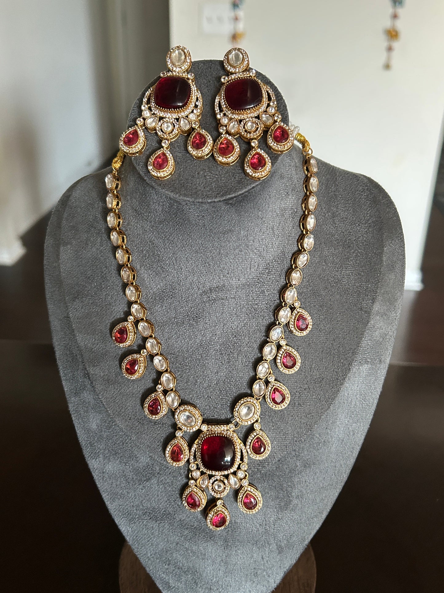 Ruby red necklace set