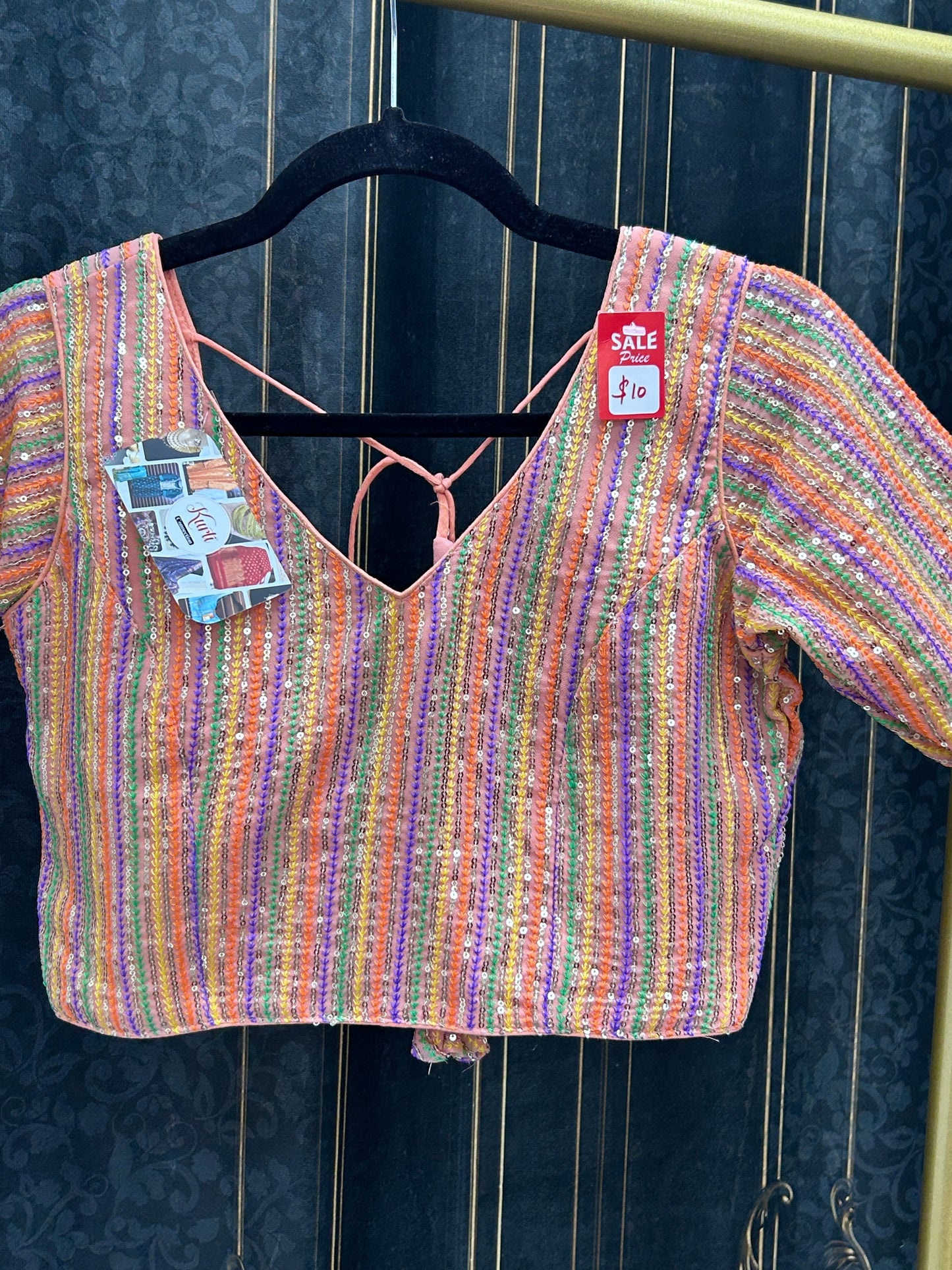 Sequin blouse : peach color